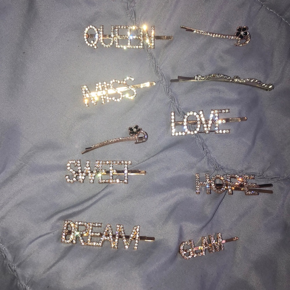 Hair clips with words